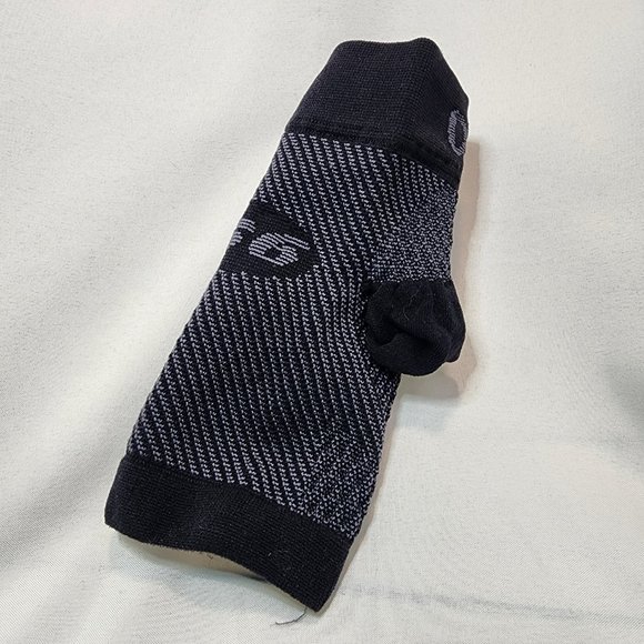 New Single Foot Compression Sleeve Plantar Fasciitis OS1st FS6 Small Wmns 5-7.5 - Picture 6 of 6